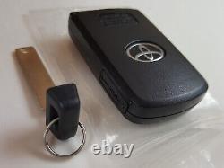 D'origine Toyota 12-21 Oem Smart Key Moins D'entrée À Distance Fob Suv Blank Uncut Insert